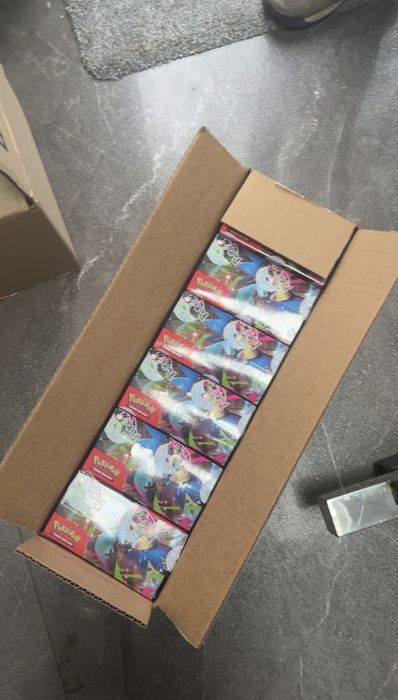 Pokémon Phantasmal flames booster box valor individual