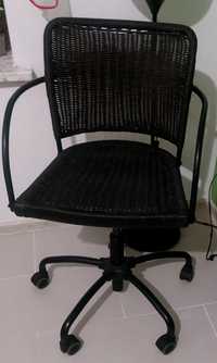 Krzesło obrotowe wiklinowe