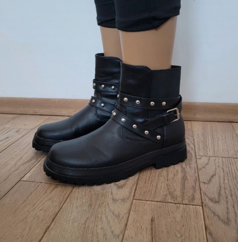 Nowe botki Reserved 39