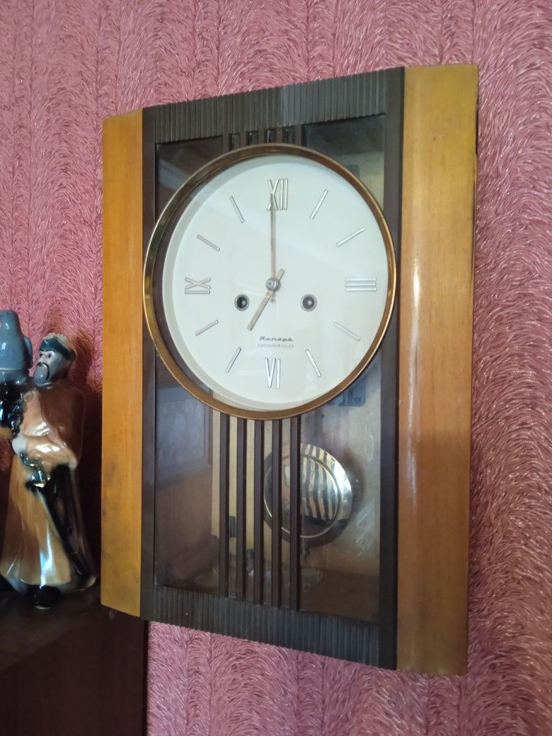Часы настенные Янтарь и Маяк с кукушкой