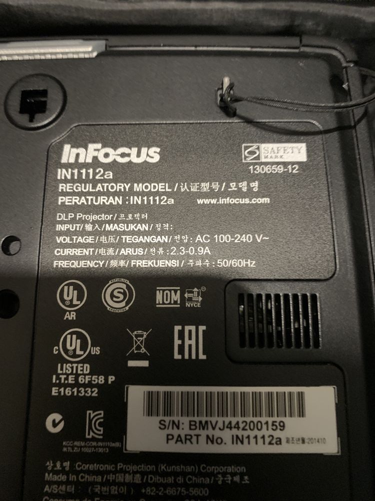 Projektor InFocus IN1112a