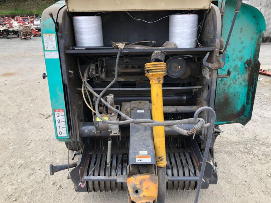 Пресс-подборщик рулонный TAKAKITA CR1010 Япония