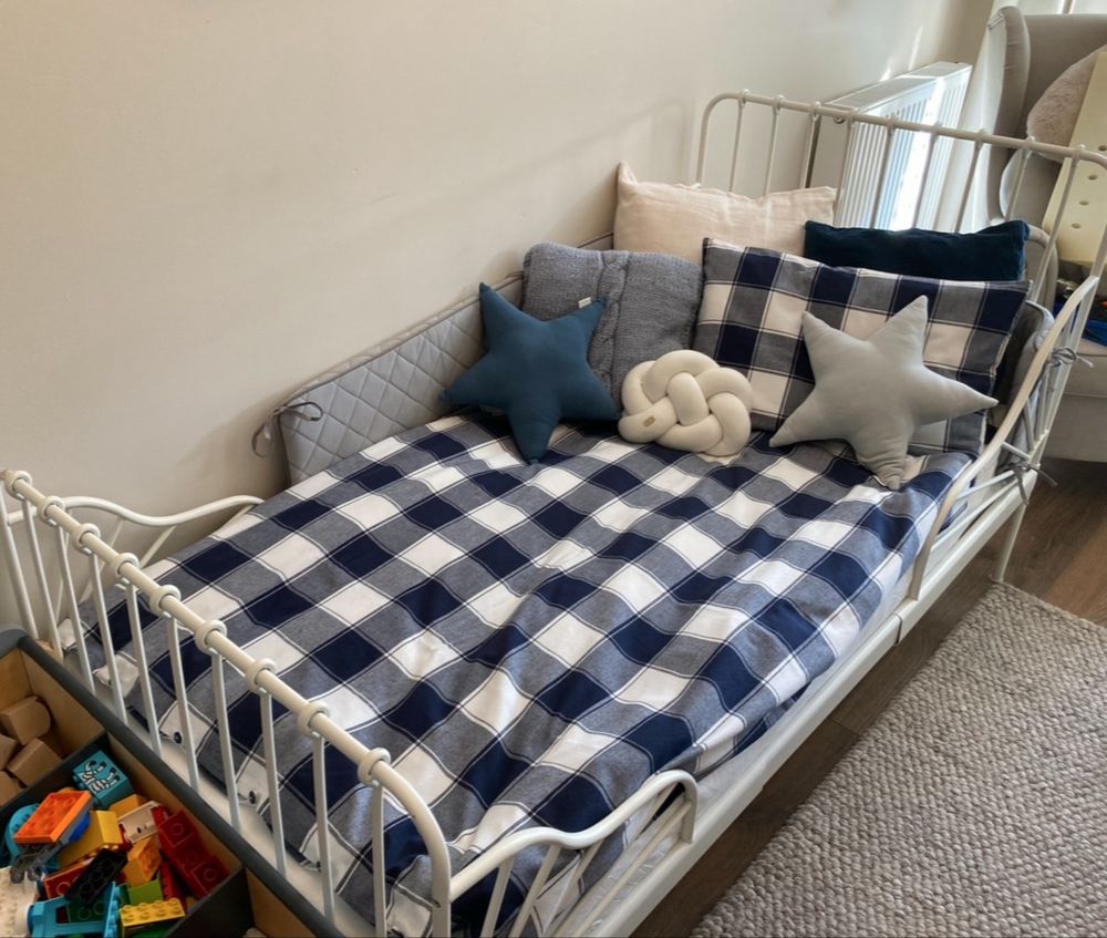 Ikea łozko minnen biale rosnace razem z dzieckiem