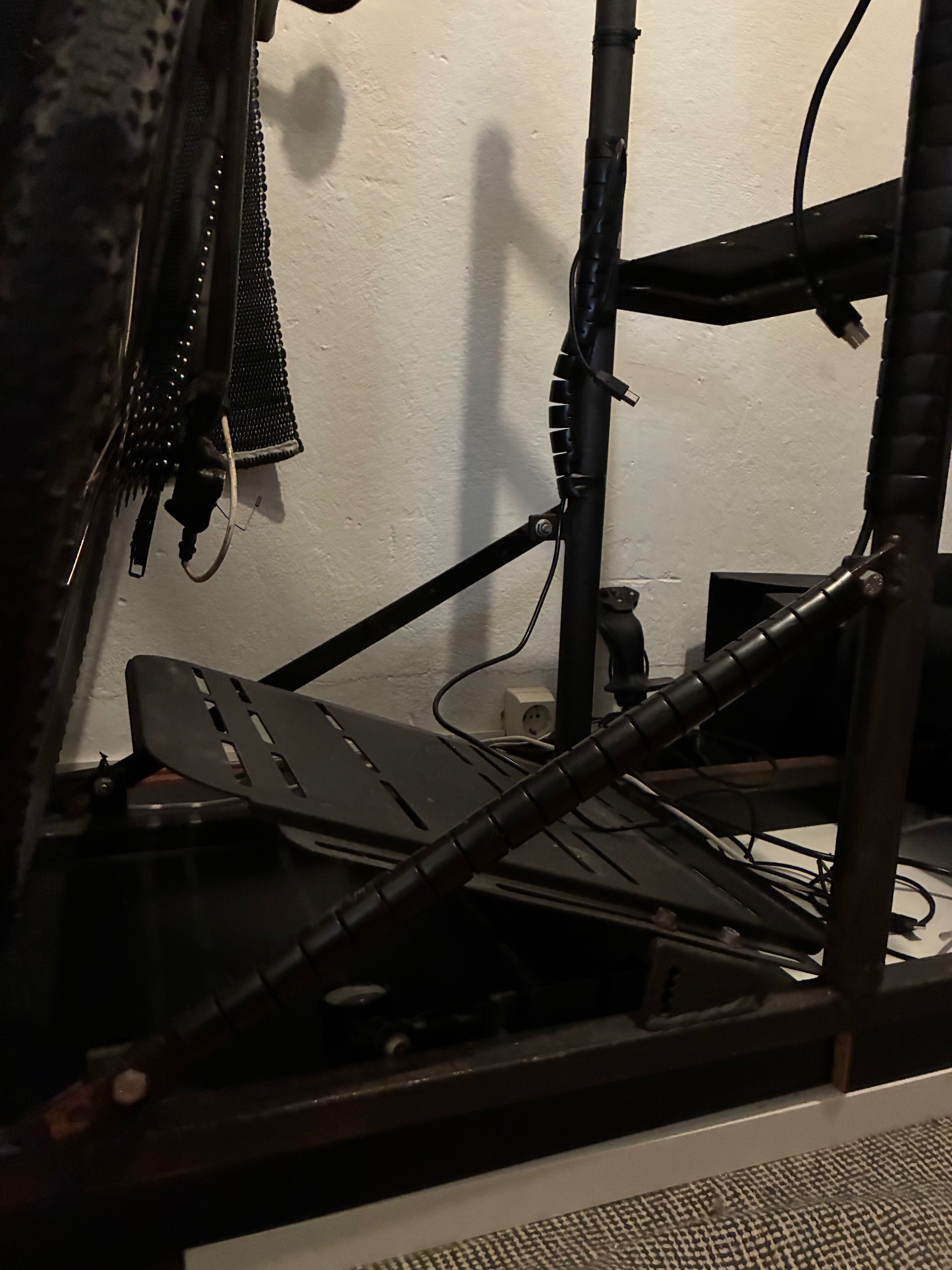 Estrutura cockpit com cadeira
