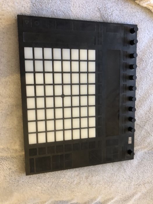 Ableton PUSH 2 MIDI controller sampler drum midi machine