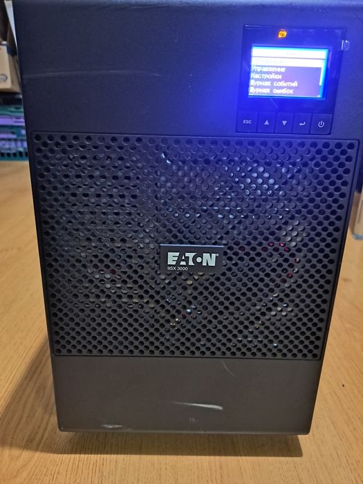 Eaton 9sx 3000i.  Безперебійне джерело живлення.