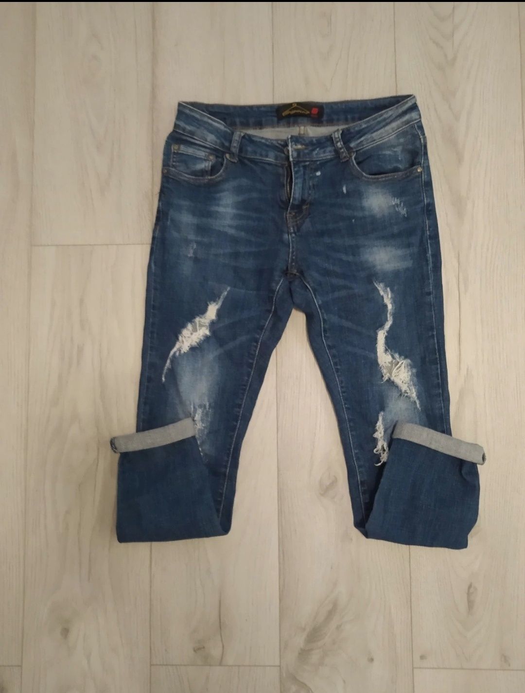 Spodnie z dziurami denim (M)