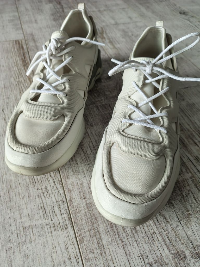 Sneakersy Ecco Phoene  używane w bdb stanie