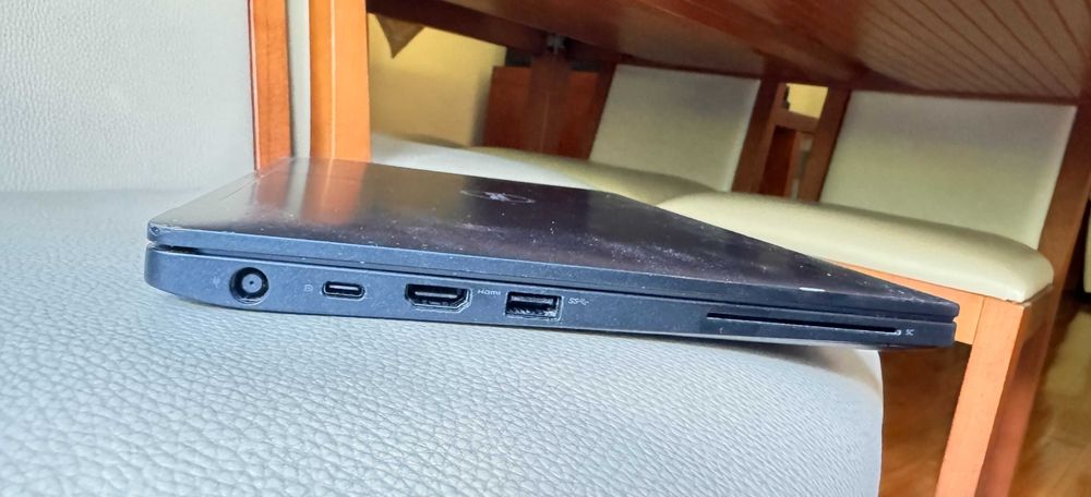 Dell Latitude 7390 13.3"FullHD/i7-8650u Quad Core/16Gb Ram/Ssd 256Gb