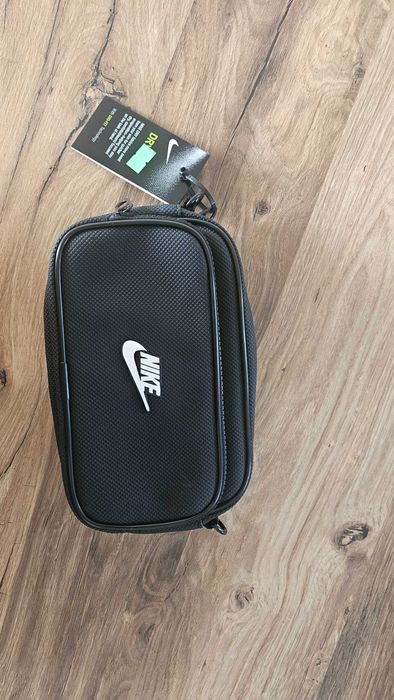 NIKE oryginalna nerka, listonoszka, saszetka. Dowód zakupu. NOWA.