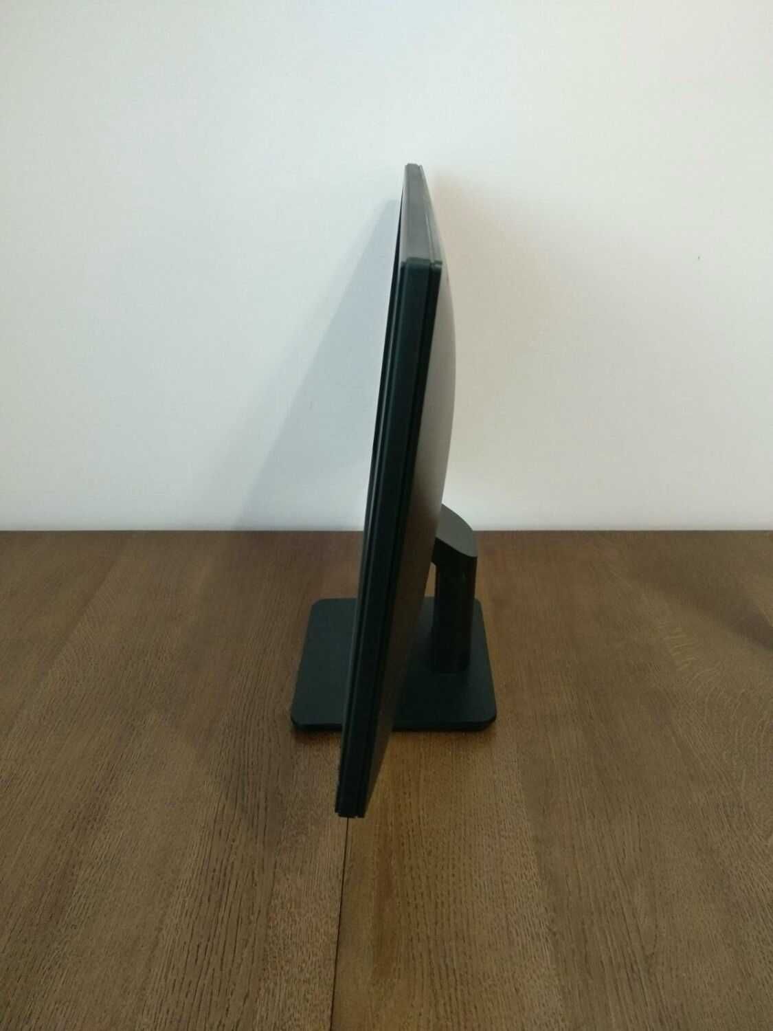 Монитор LED 21.5" Dell E2216H FullHD  DisplayPort, VGA