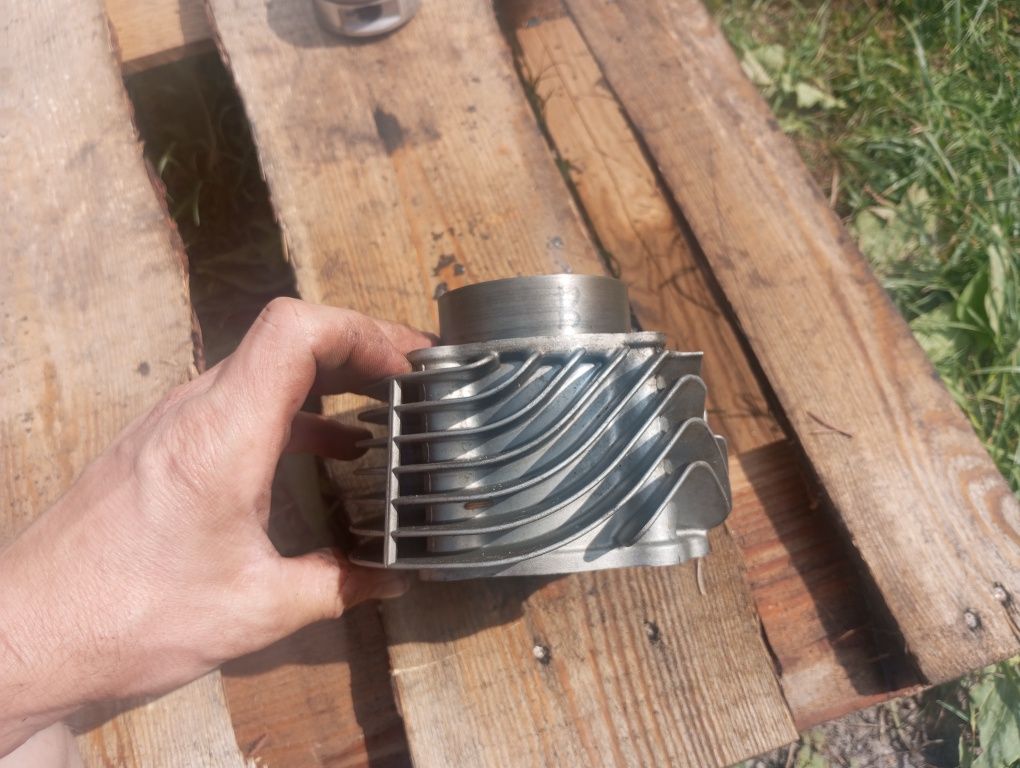 Cylinder quad Bashan 200  tuleja tłok silnika L5