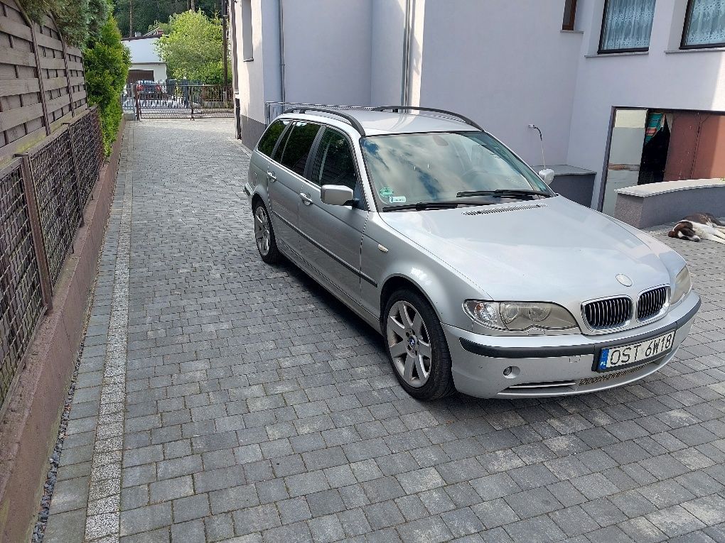 BMW 330i Touring E46