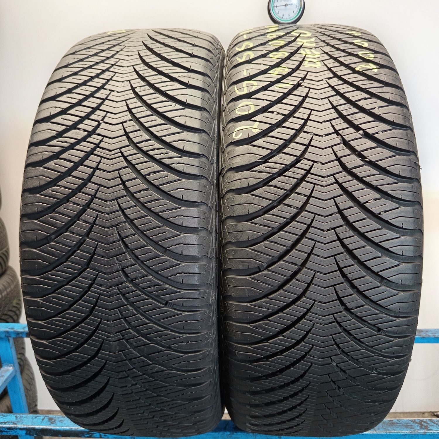 205/55R16 Goodyear Vector 4Seasons