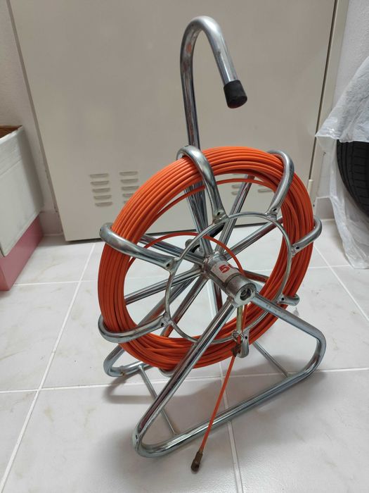 Guia de Fibra de Vidro Passa Cabos de 50 metros com Carrinho