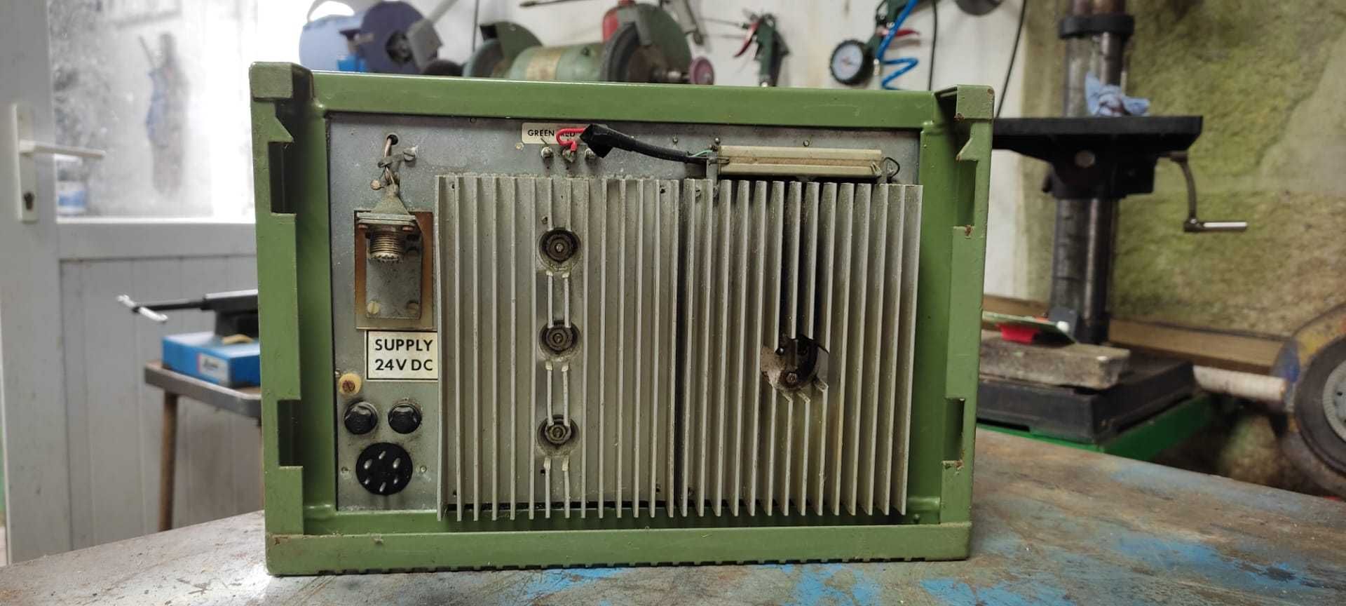 Rádio VHF vintage para decoração