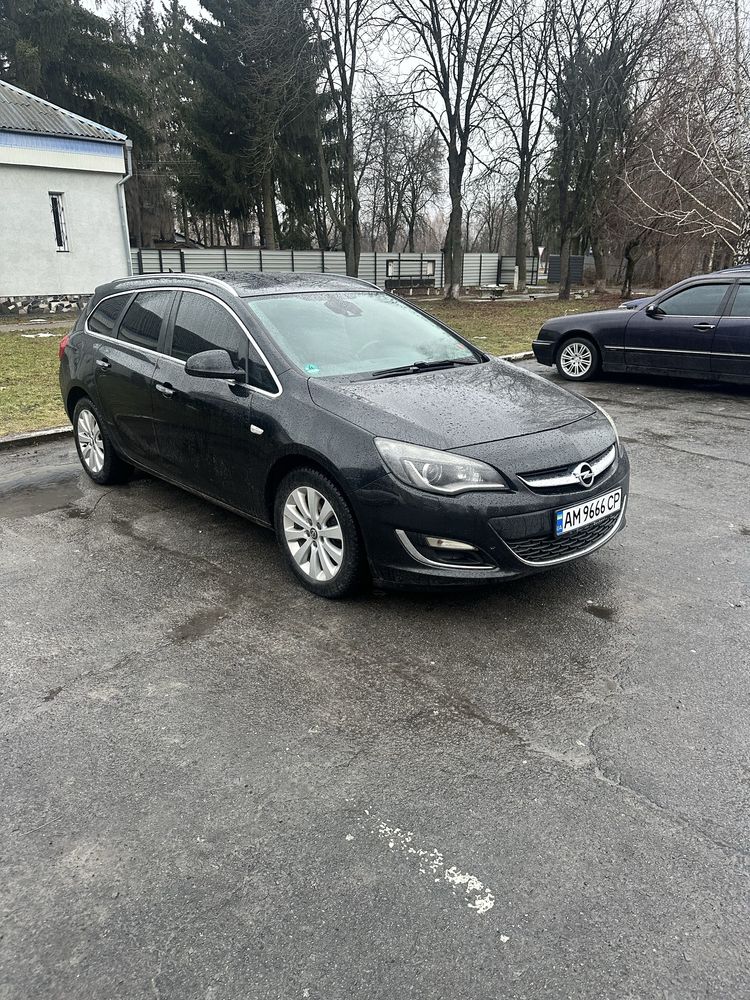 OPEL Astra j 2012. Sports Tourer 2.0 CDTI MT (165к.с.) BASE