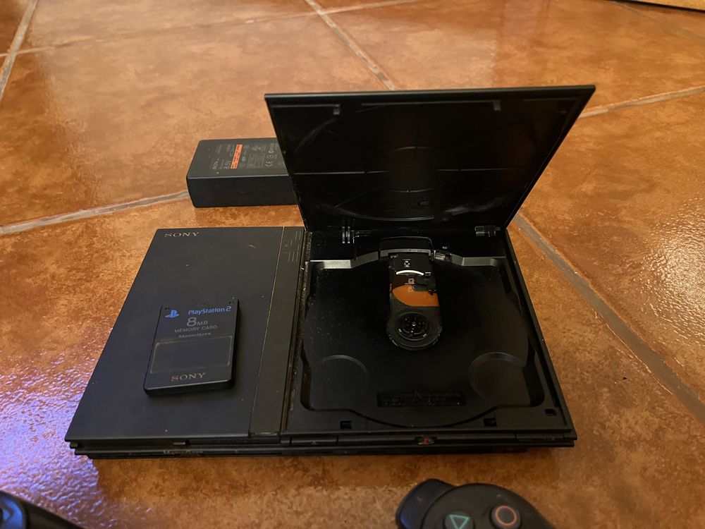 Playstation 2 - 2 Comandos / Cartão Memoria 8MB - Para Pecas