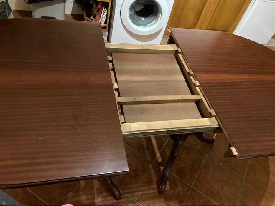 Vendo mesa de jantar