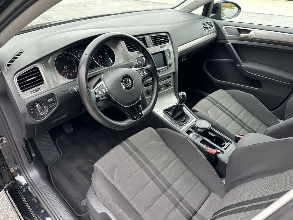 VW Golf Variant 1.6 TDI Nacional