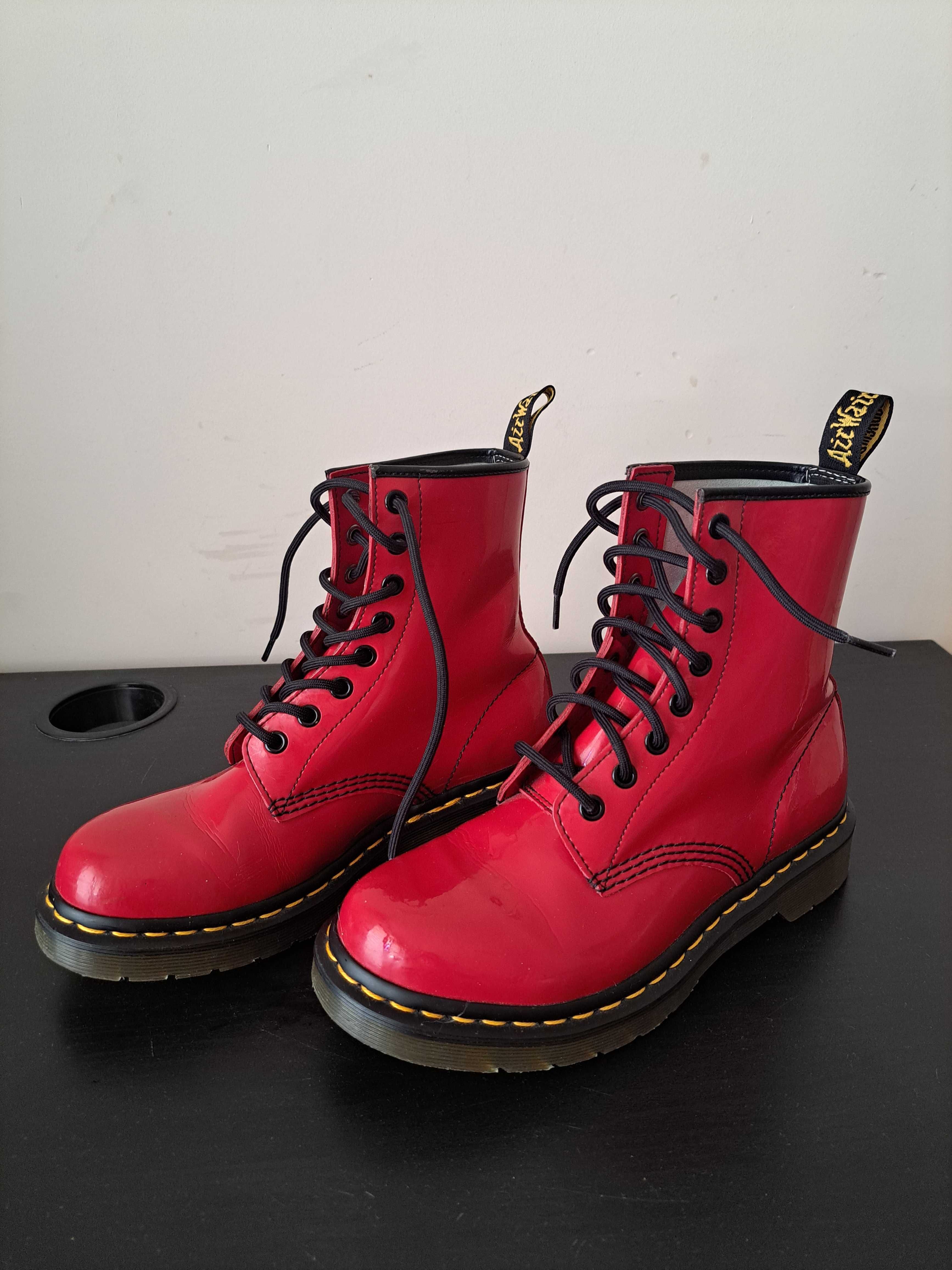 Buty Dr. Martens damskie 1460W czerwone r. 38