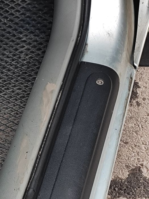 Автомобілі Renault kengo