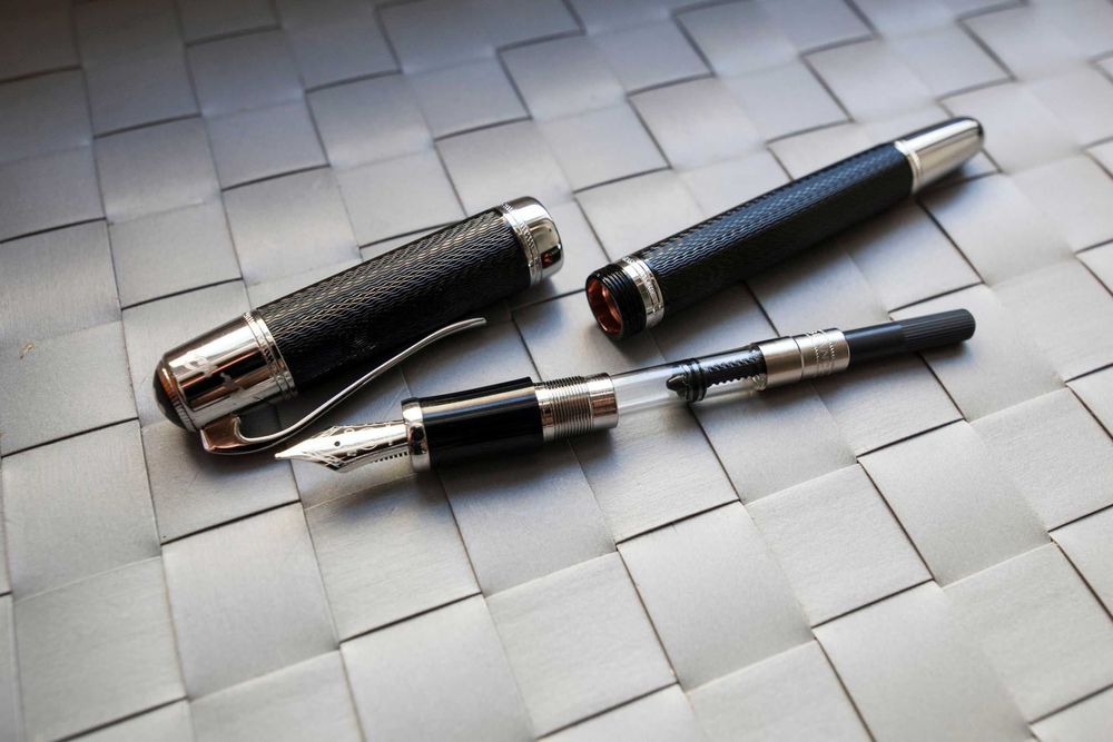 Pióro MONTBLANC Jules Verne MONT BLANC czarne wieczne Fountain + Etui