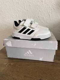 Кросівки для хлопчика білі Adidas Tensaur Sport 2.0  24 р.