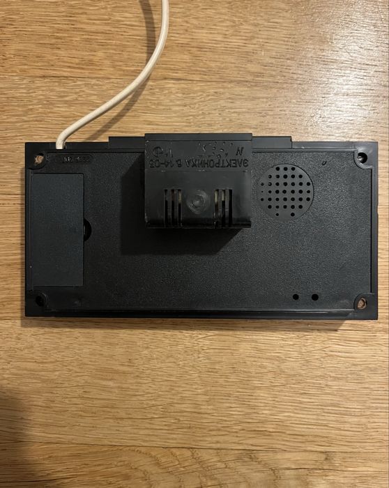 Zegarek budzik ZSRR elektronika z czasów PRL