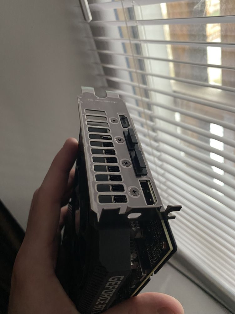 Продам видеокарту Asus 3060ti