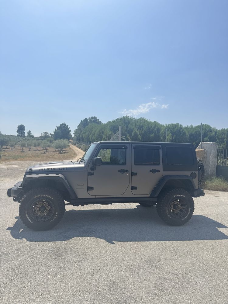 Jeep Wrangler Muito Bem Equipado