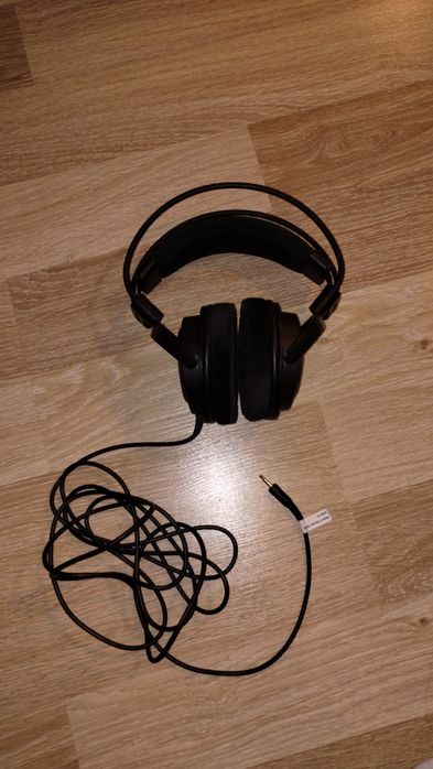 Słuchawki Audio Technica nauszne przewodowe  ATH-AVA400