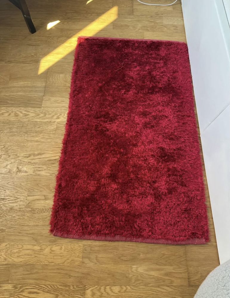 Três carpetes + tapetes de quarto