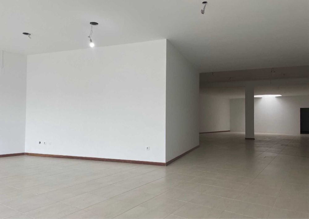 200m2 para Restauração, Comércio ou Serviços