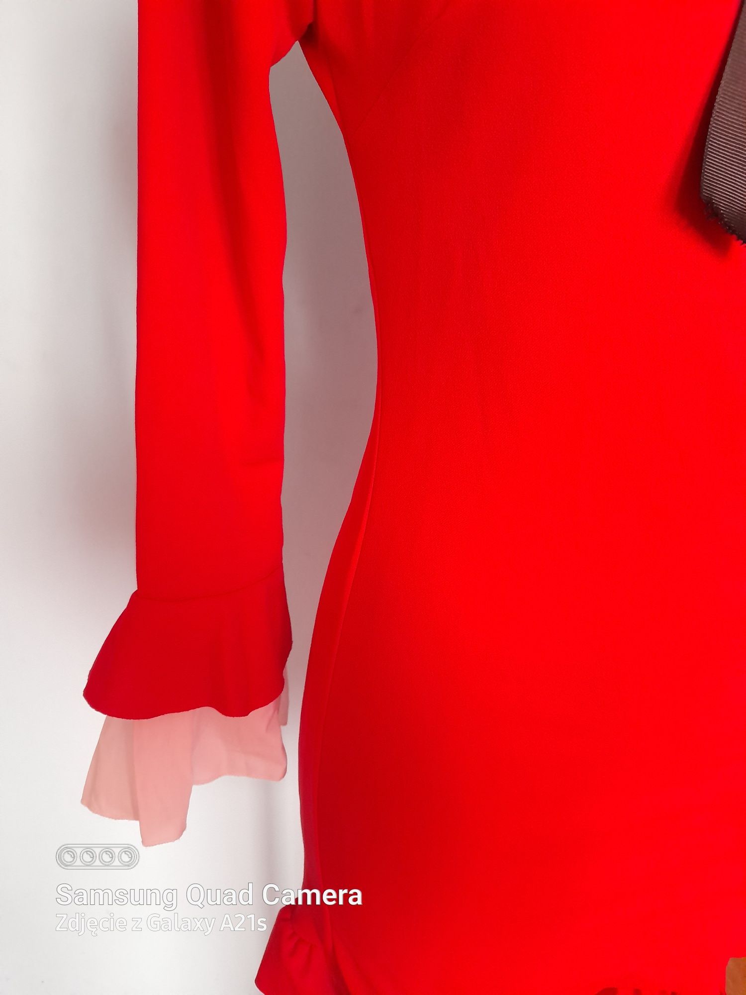 Czerwona świąteczna sukienka biało czerwona  XS s m