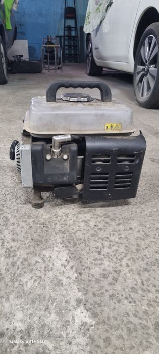 Бензиновый генератор