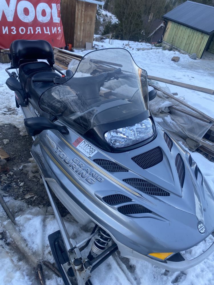 Снігохід SKI-DOO