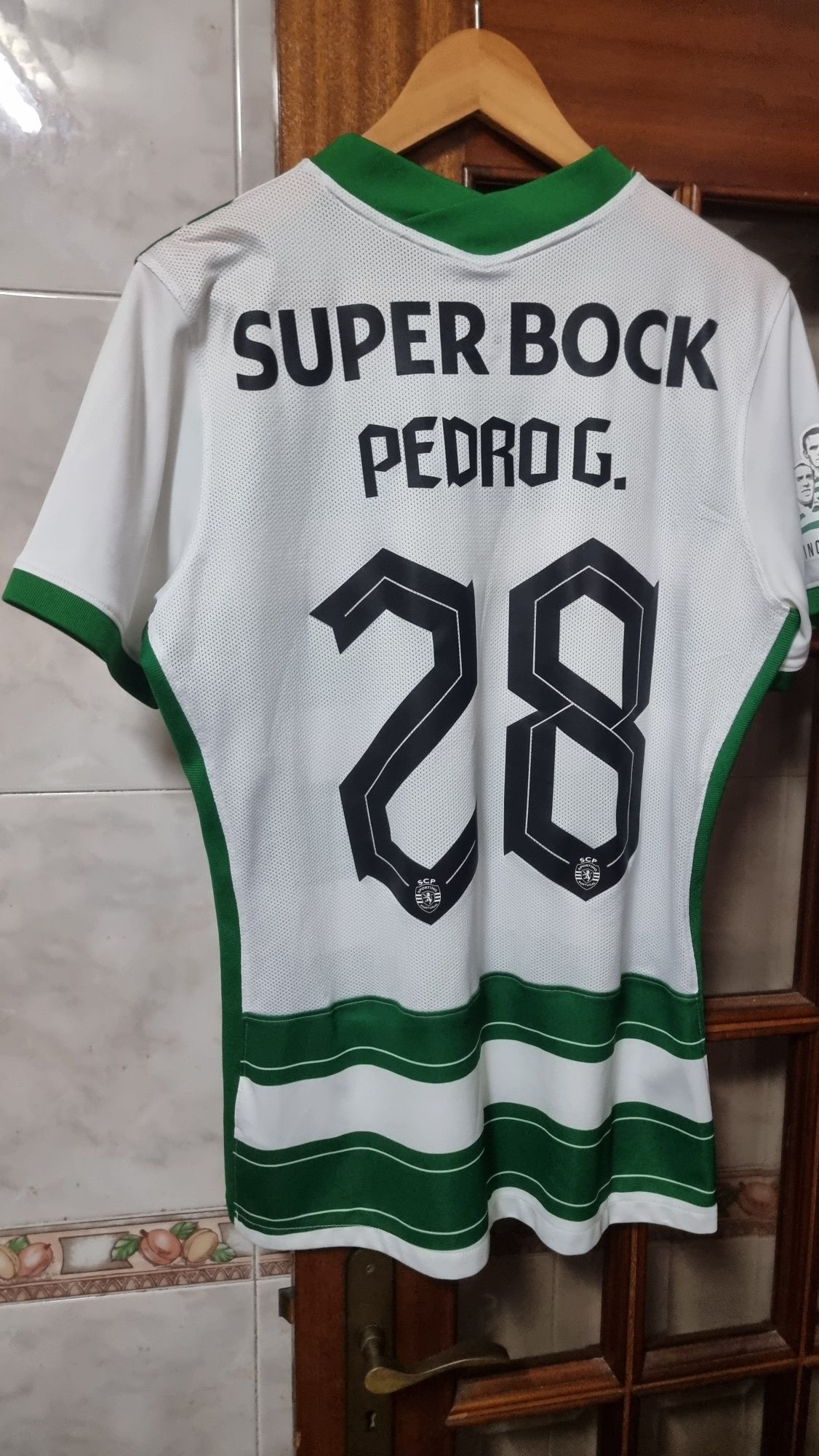 Camisola  Mathworm  do sporting  pedro goncalves.