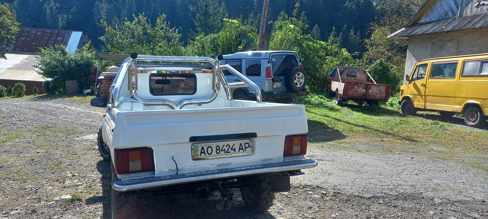 Москвич ИЖ ода.2002р.