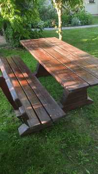 Drewniany stół i ławka do ogrodu
