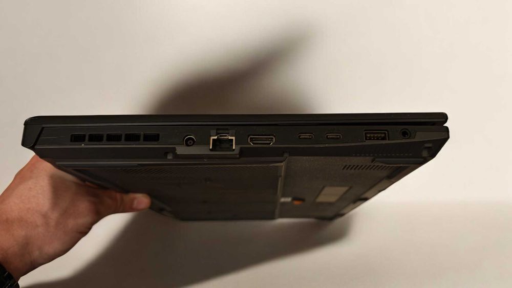 ASUS TUF Gaming A16 Advantage Edition 16" 165Гц/Ryzen7735HS/16GB/7600S