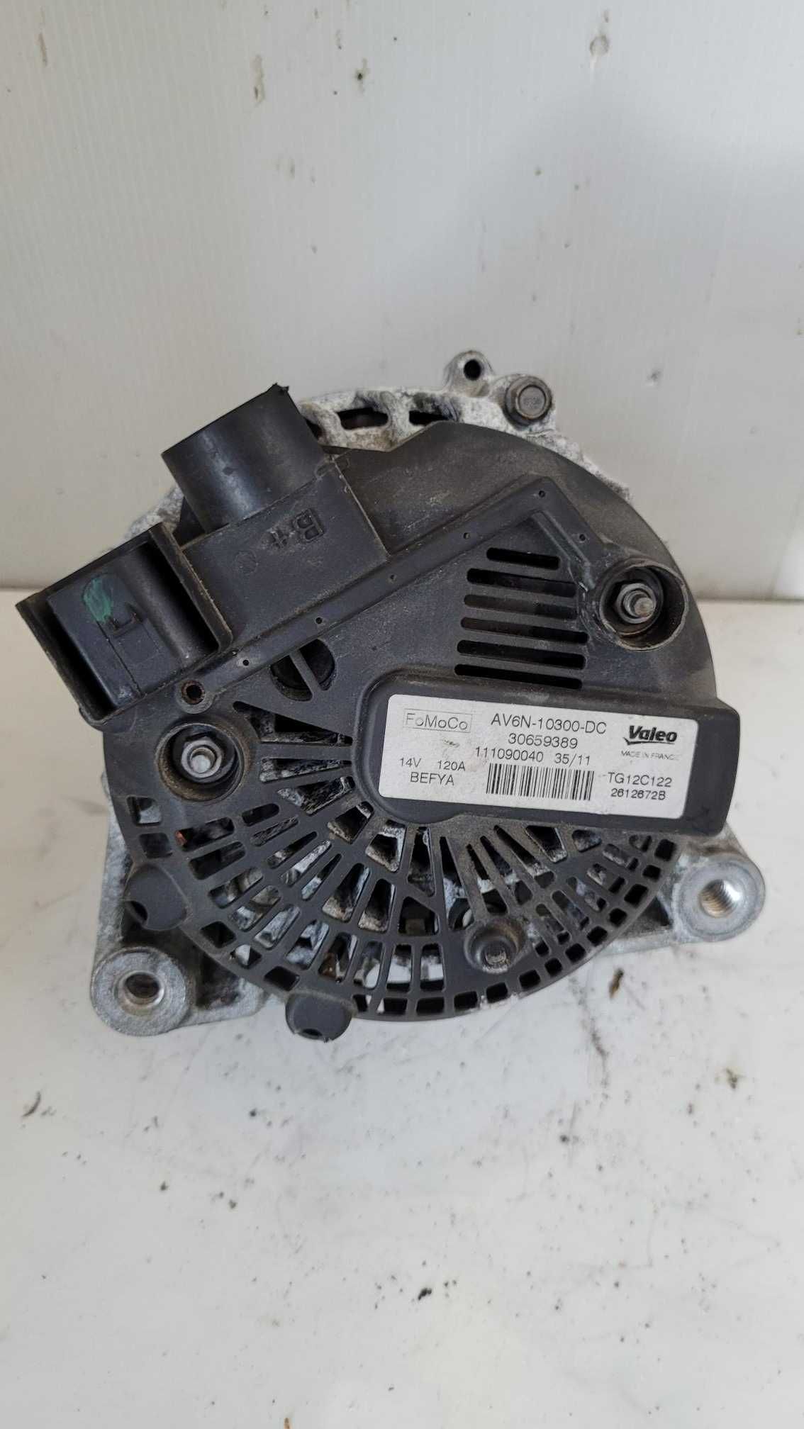 Alternador FORD FIESTA 1.4 TDCI 2012