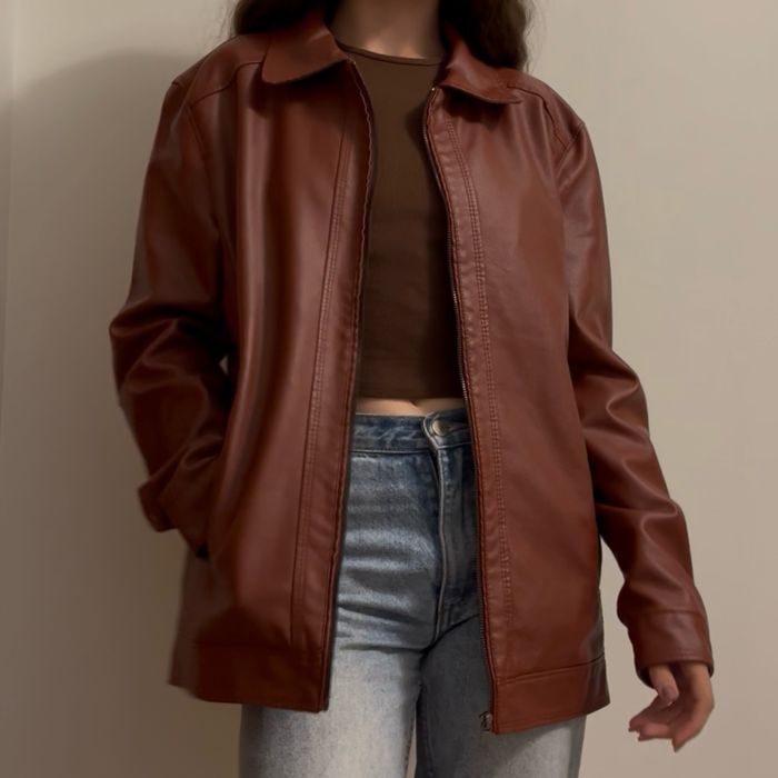 Куртка шкіряна жіноча