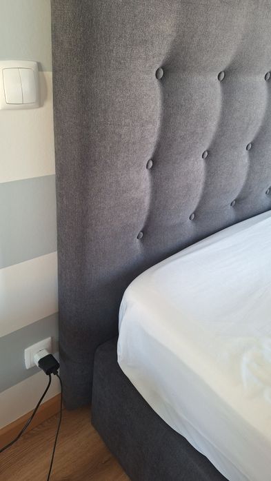 Cabeceira de cama em tecido