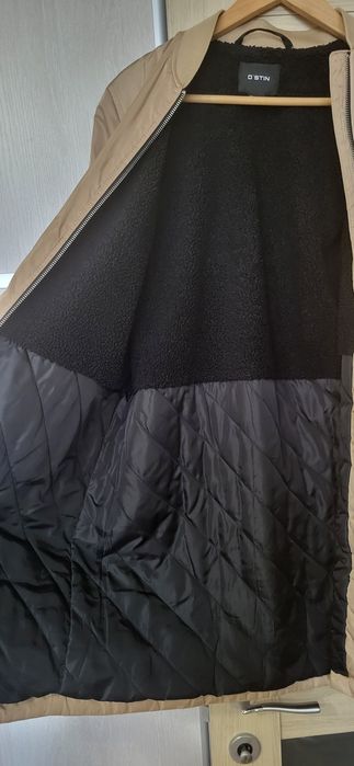 Бомбер беж р. М та бомбер хакі р. L