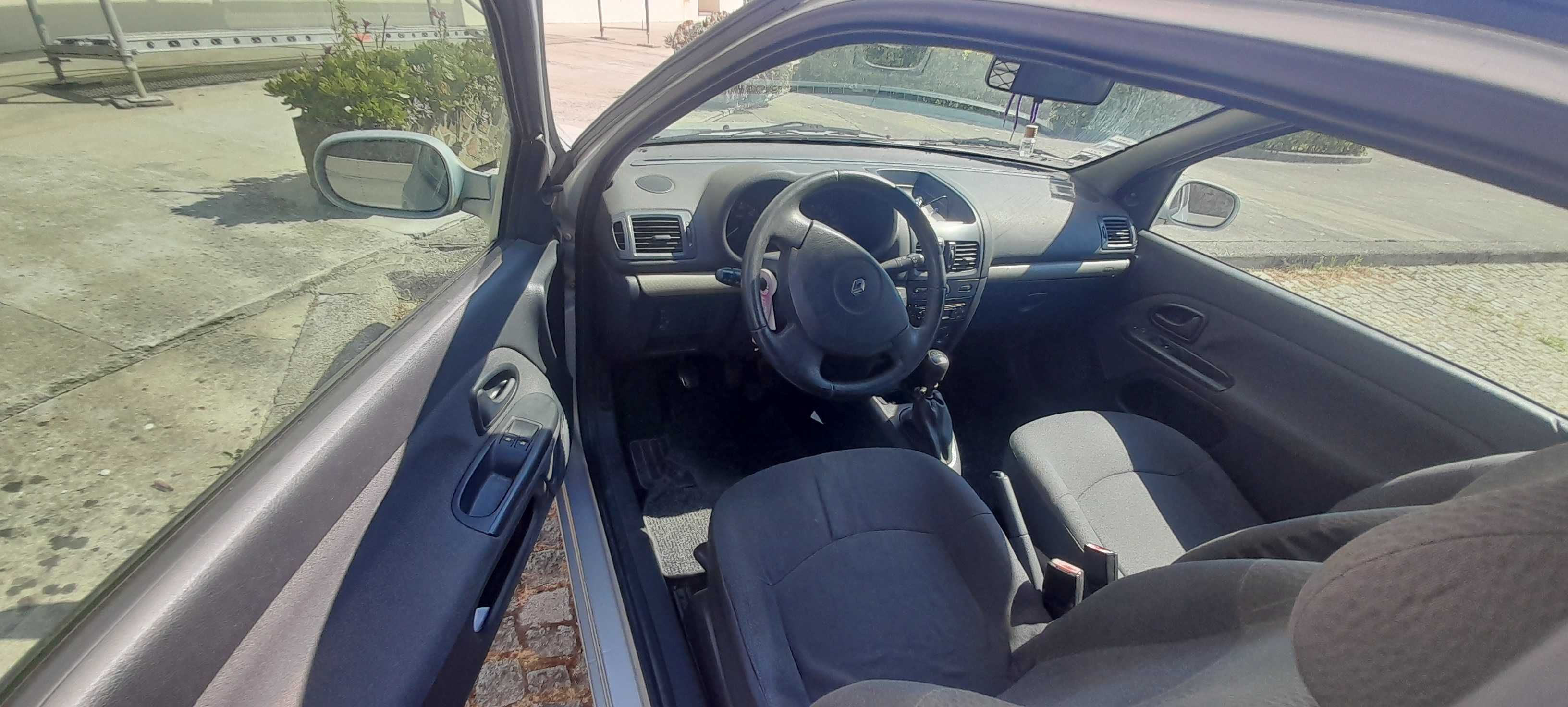 Renault clio 1.5 dci comercial
