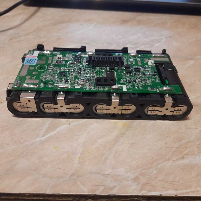 Ремонт акумуляторів, акумуляторні батареї, перепаковка, 18650, 21700