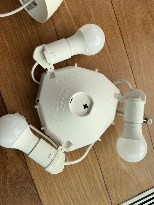 2 suportes candeeiro Ikea