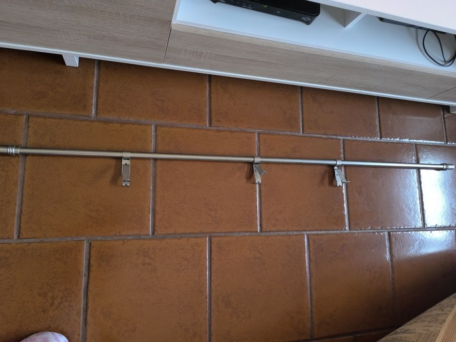 Suporte para cortinas extensível