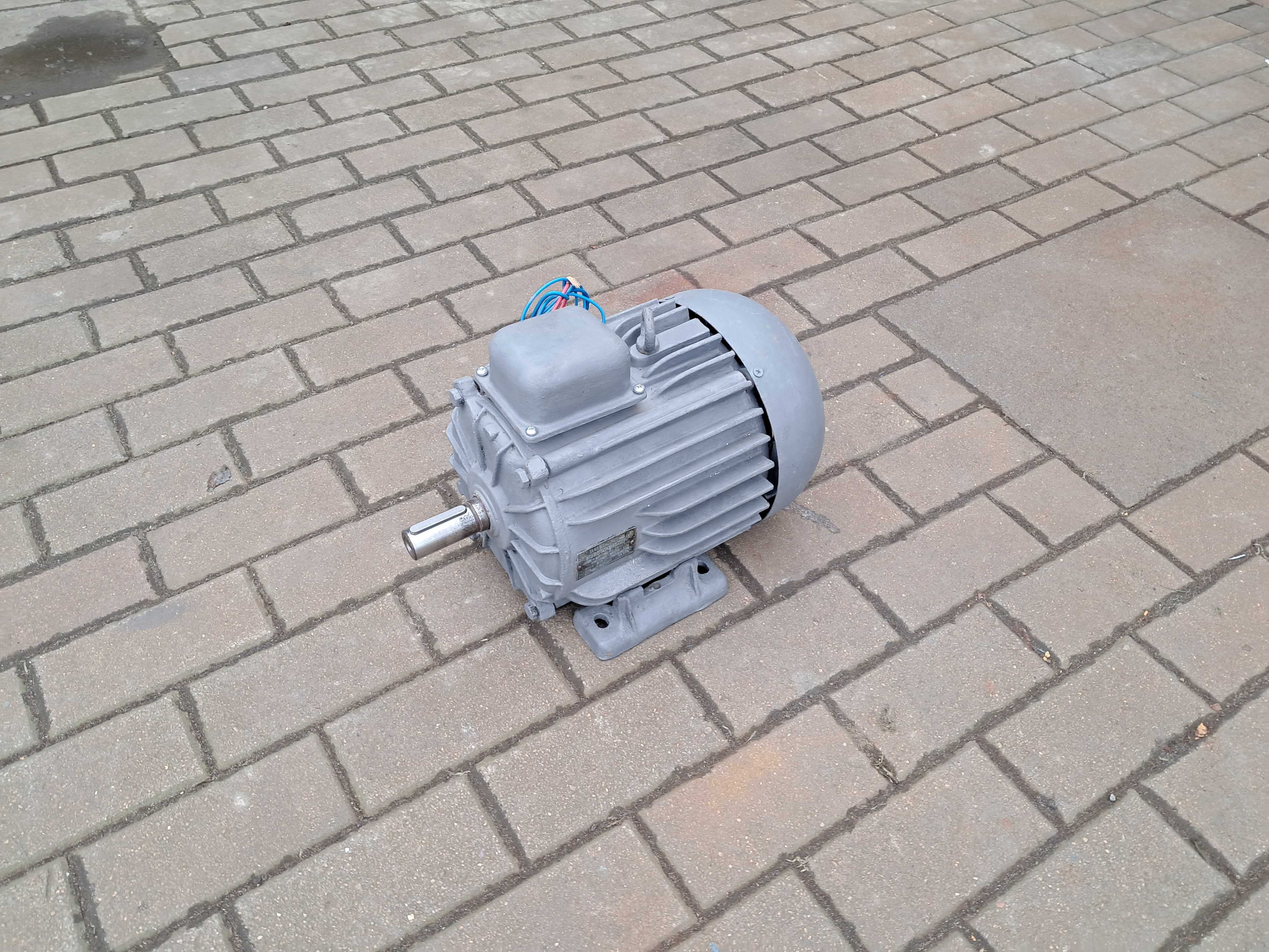 Silnik elektryczny 1,1kw 700 obrotów  wolnoobrotowy Polski. Wysyłka